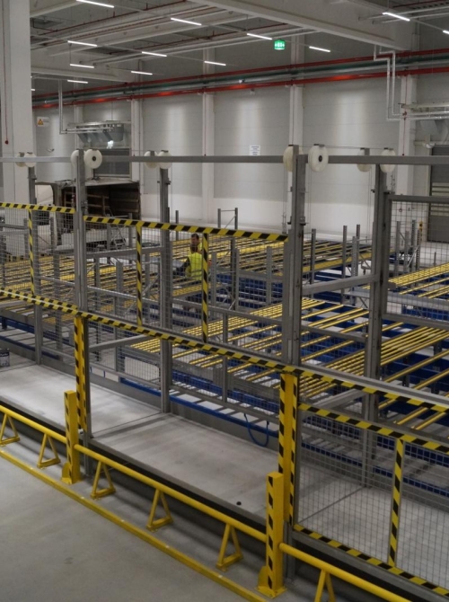 Logisztikai tárolók, állványok és acélszerkezetek...