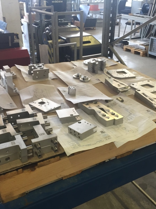 Vorrichtungsbau, Schablonenfertigung und Zerspanun...